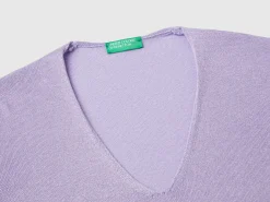 Sweater with V-neck and lurex
