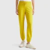 Sweatpants with drawstring