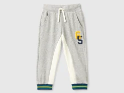 Sweatpants with embroidery