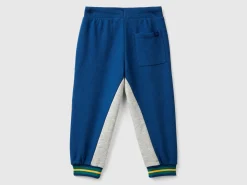 Sweatpants with embroidery