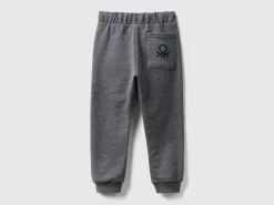 Sweatpants with pocket