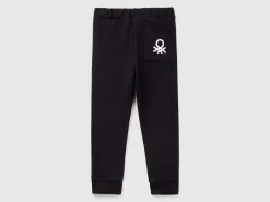 Sweatpants with pocket