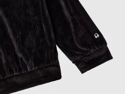 Sweatshirt in chenille with hood