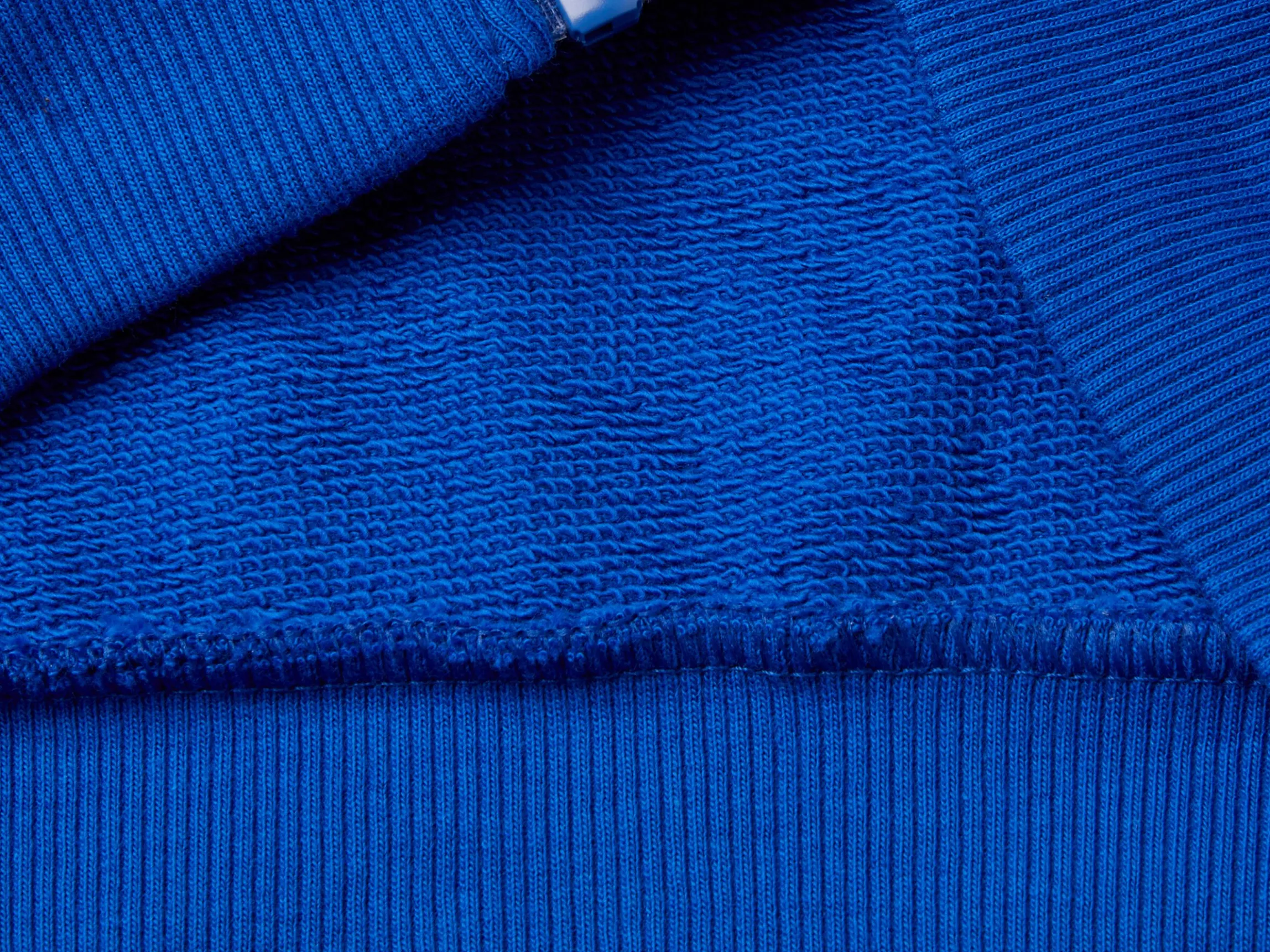 Sweatshirt in organic cotton with zip
