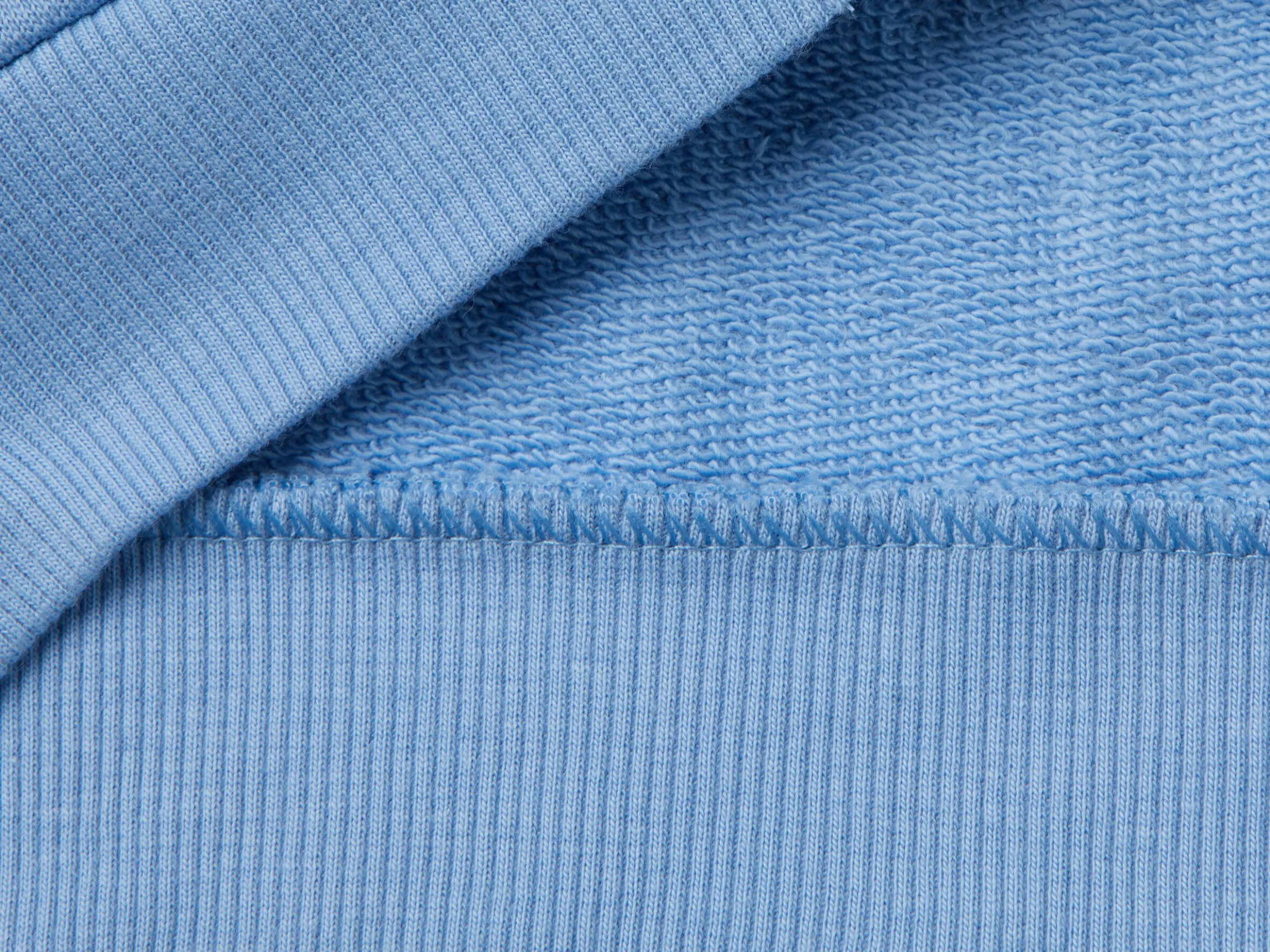 Sweatshirt in organic cotton with zip