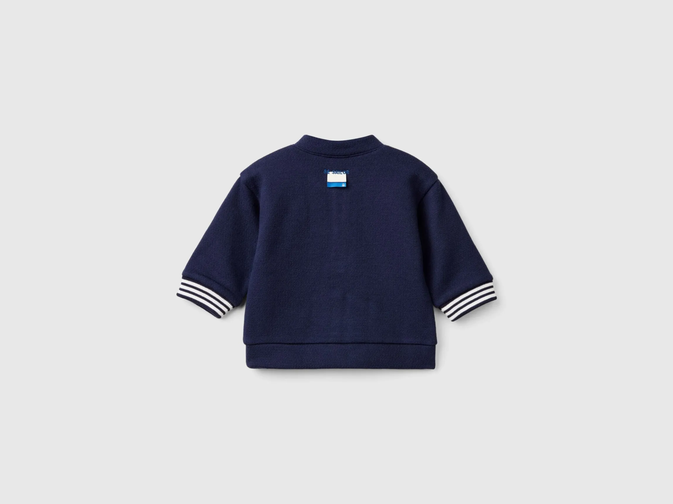 Sweatshirt with animal print