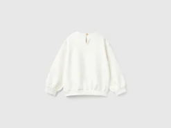 Sweatshirt with kitten print
