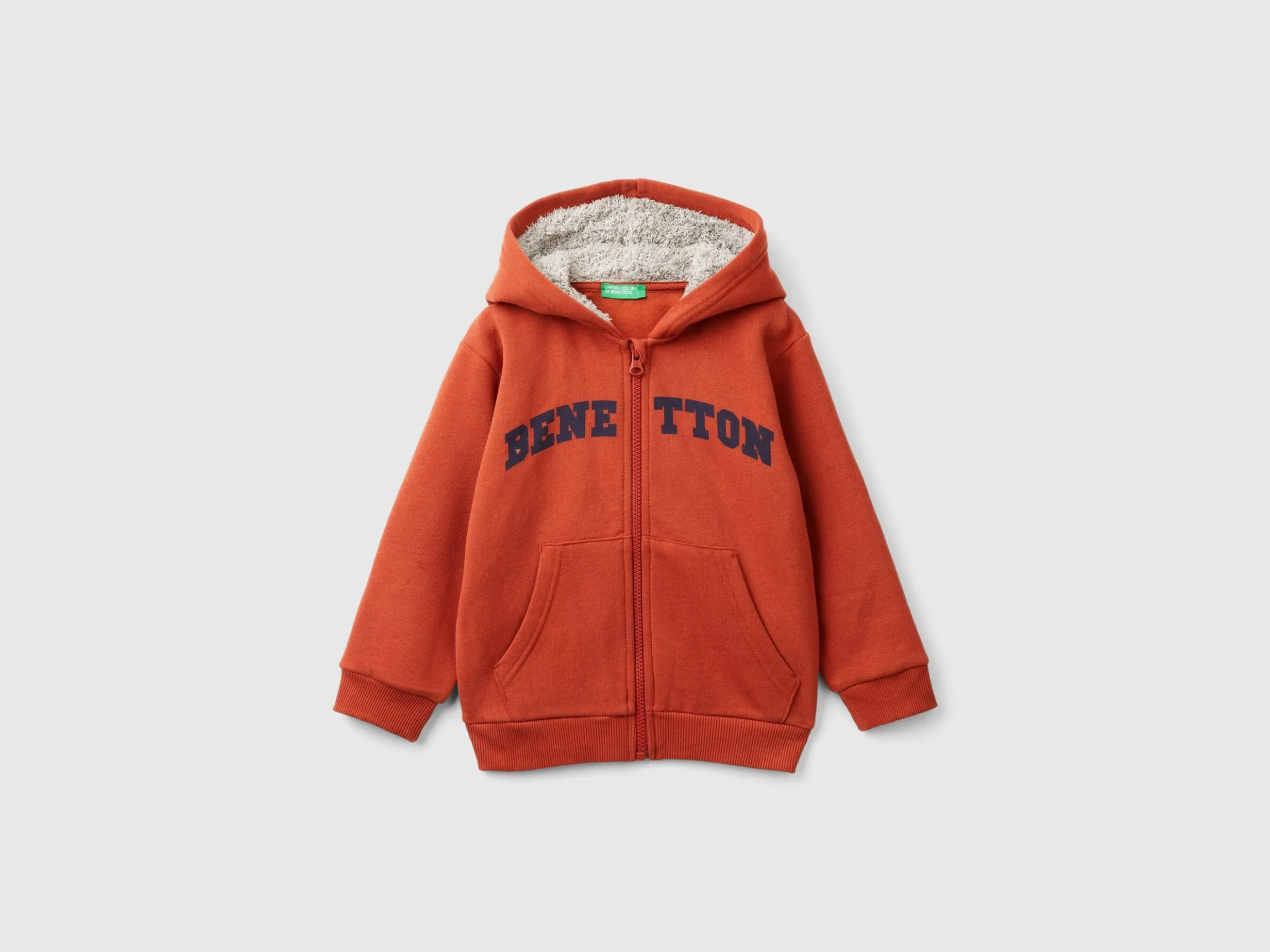 Sweatshirt with lined hood