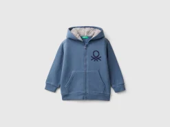 Sweatshirt with lined hood