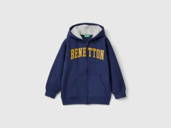 Sweatshirt with lined hood