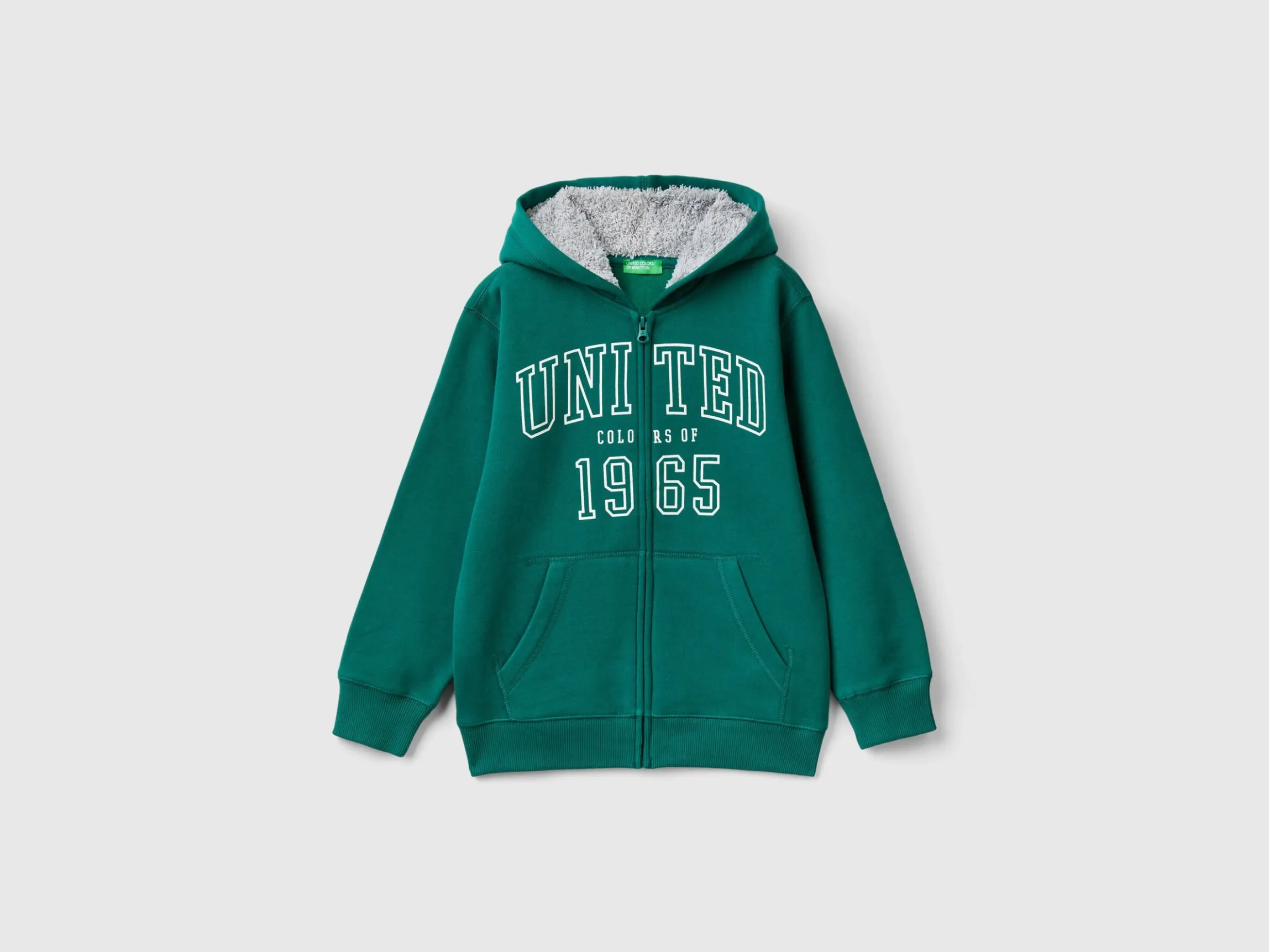Sweatshirt with lined hood
