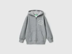 Sweatshirt with lined hood