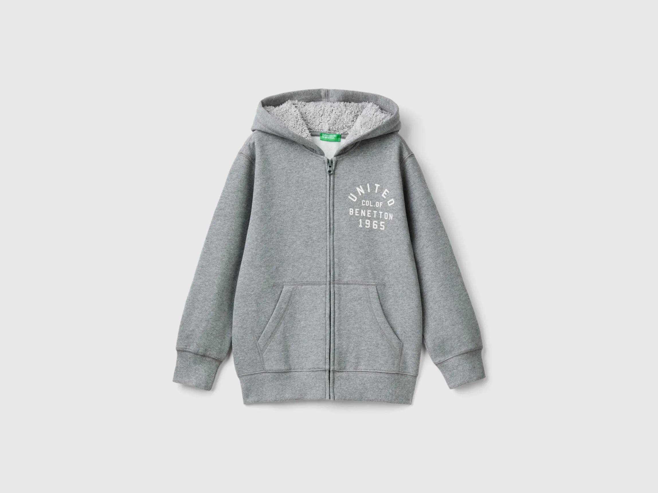 Sweatshirt with lined hood
