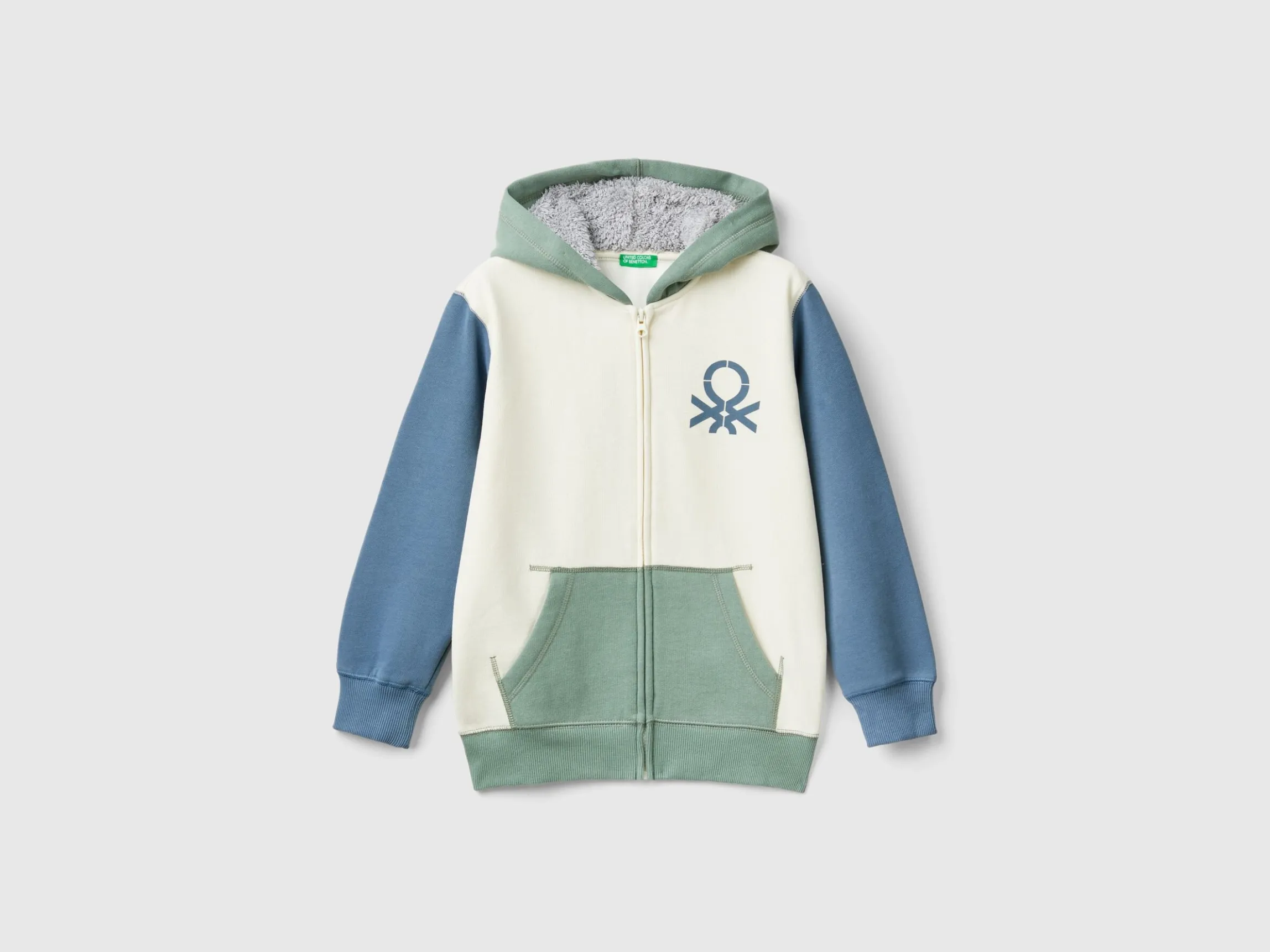 Sweatshirt with lined hood