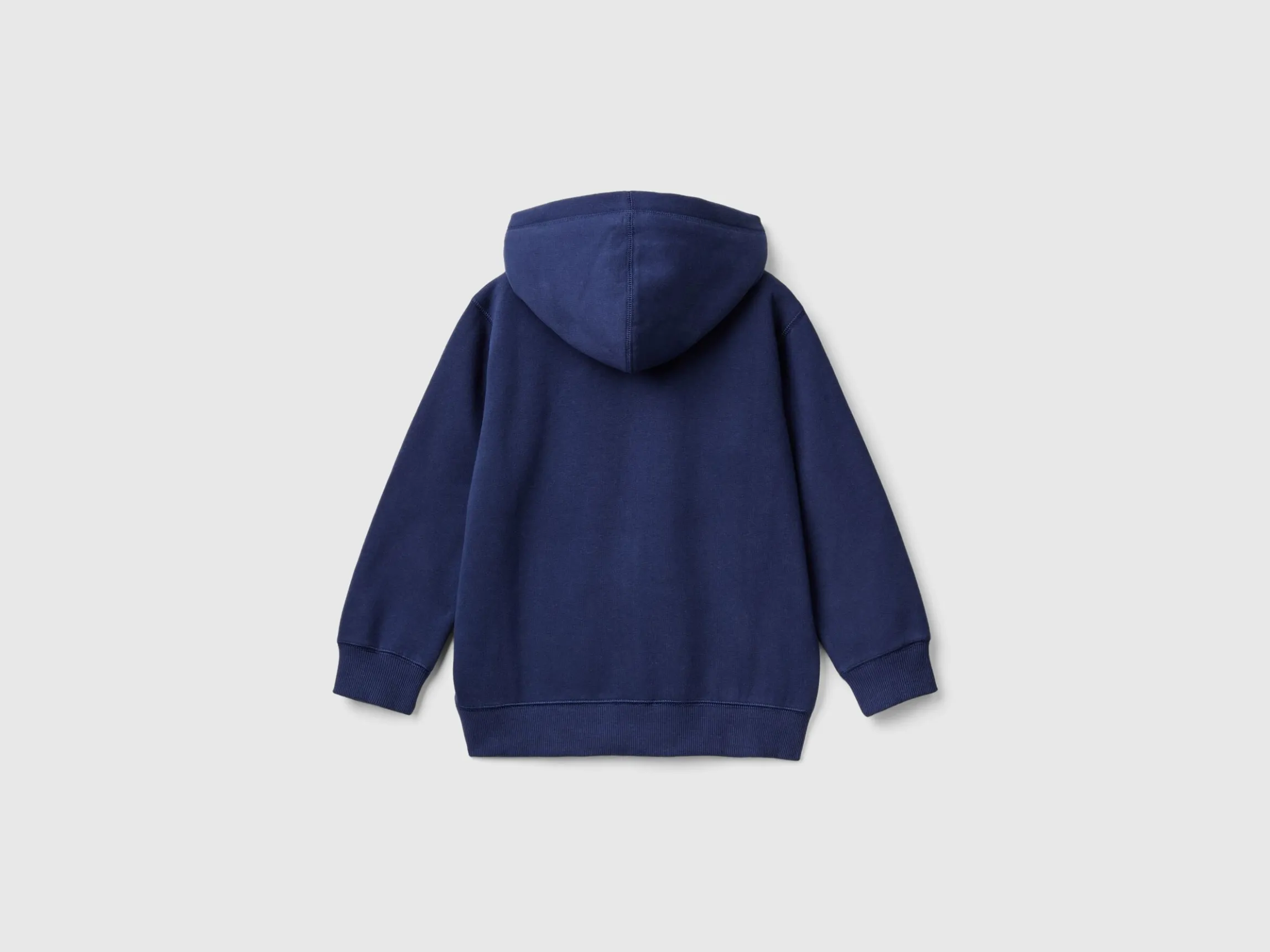 Sweatshirt with lined hood