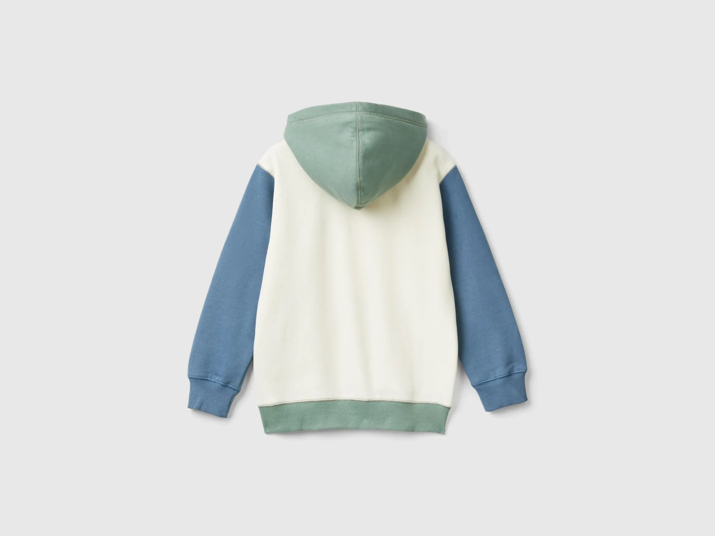 Sweatshirt with lined hood