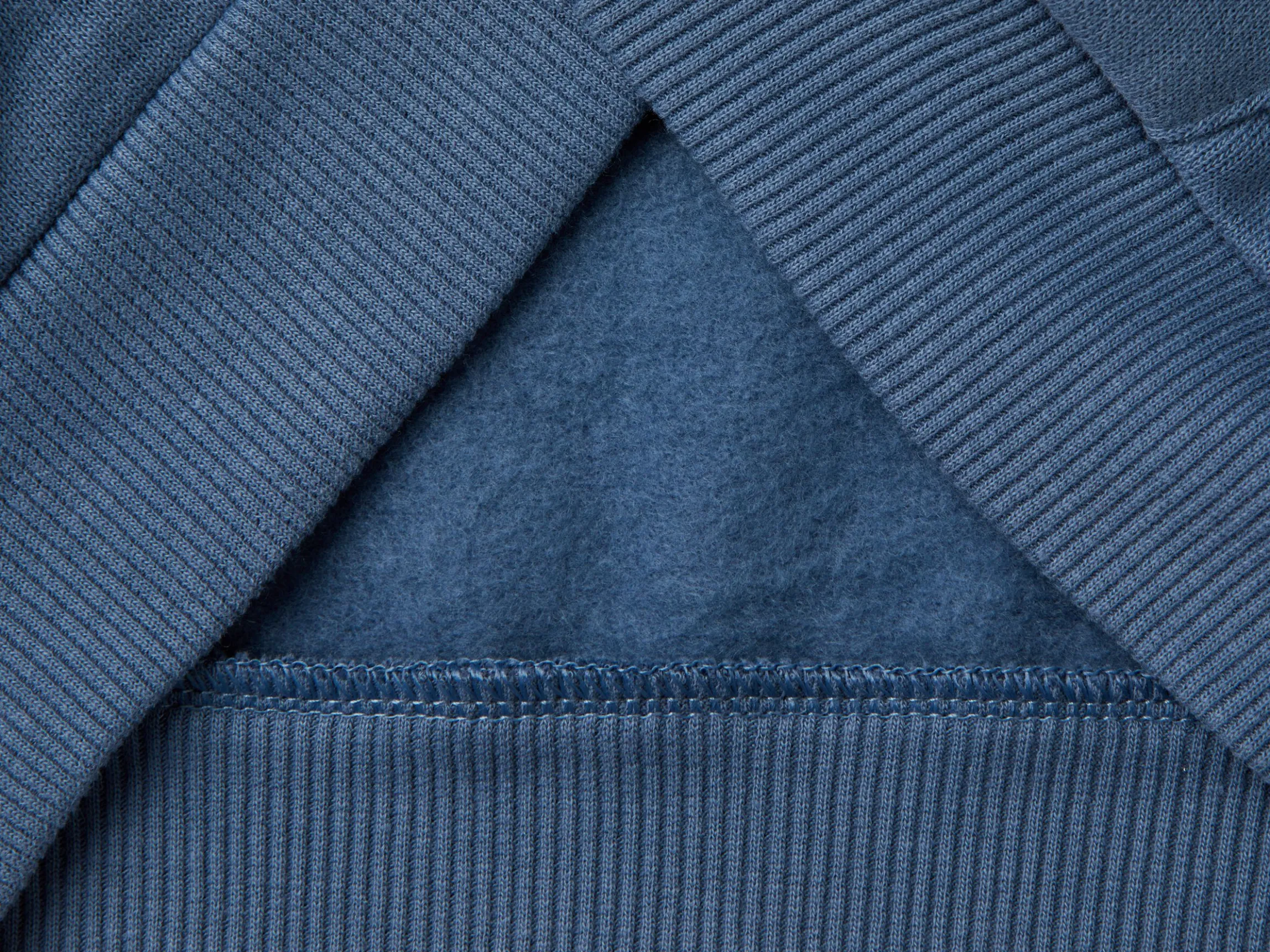 Sweatshirt with lined hood