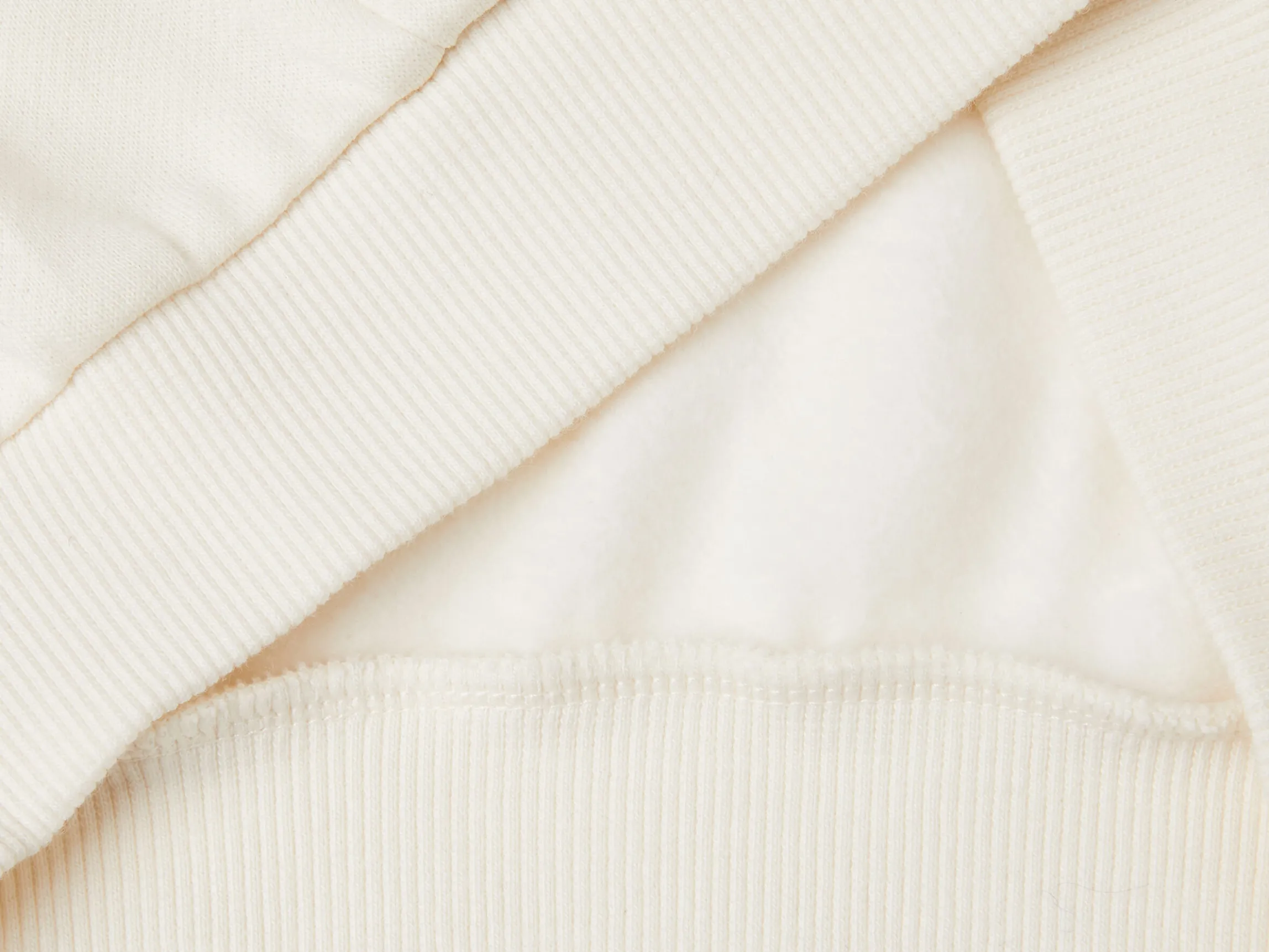 Sweatshirt with lurex embroidery