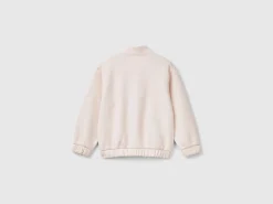 Sweatshirt with petal applique