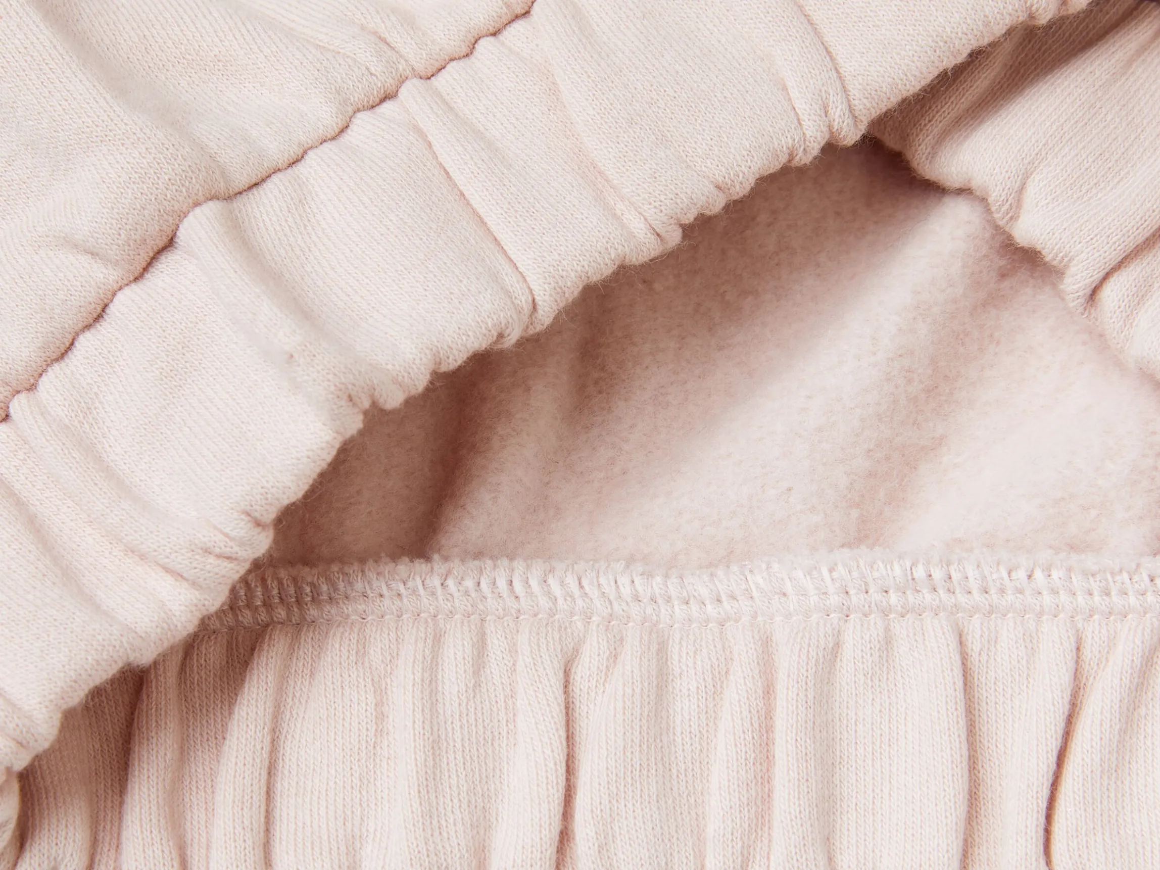 Sweatshirt with petal applique