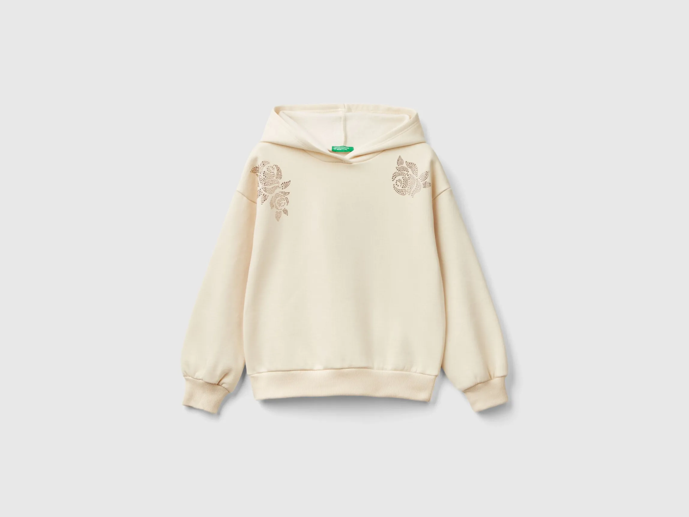 Sweatshirt with studs