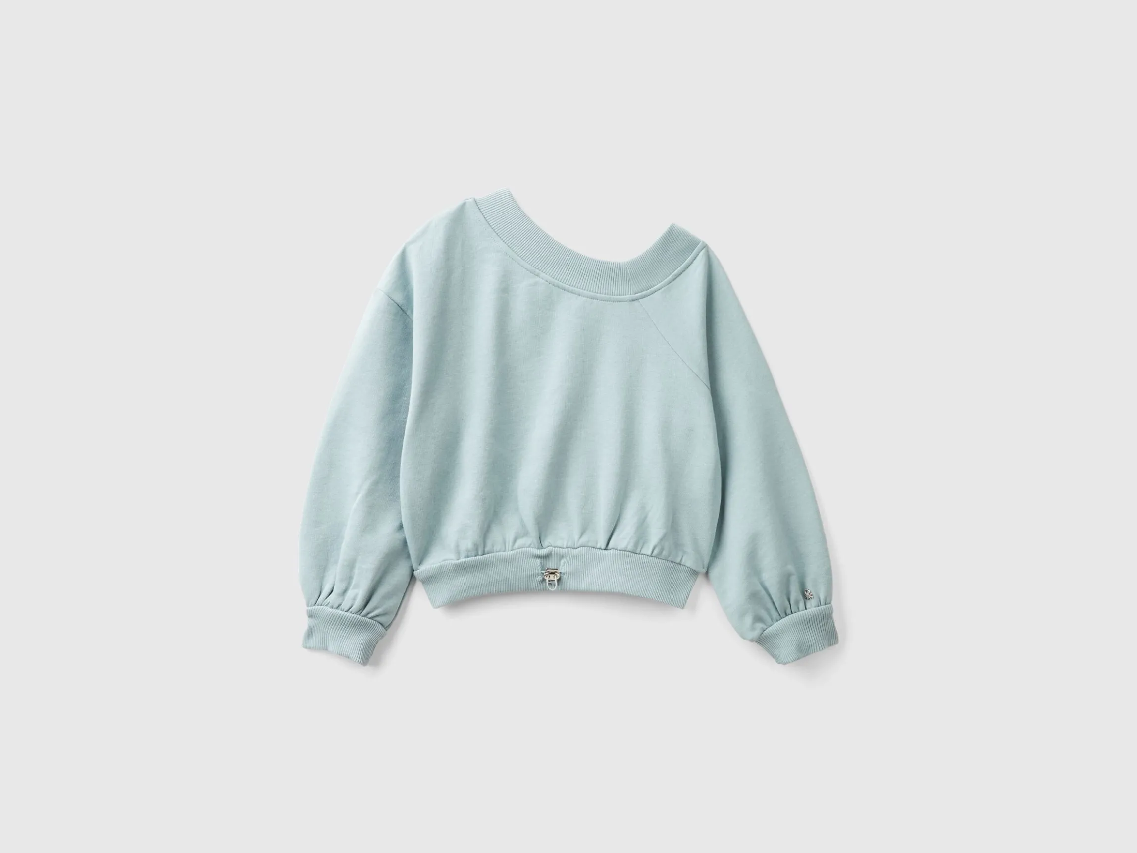 Sweatshirt with uneven neckline