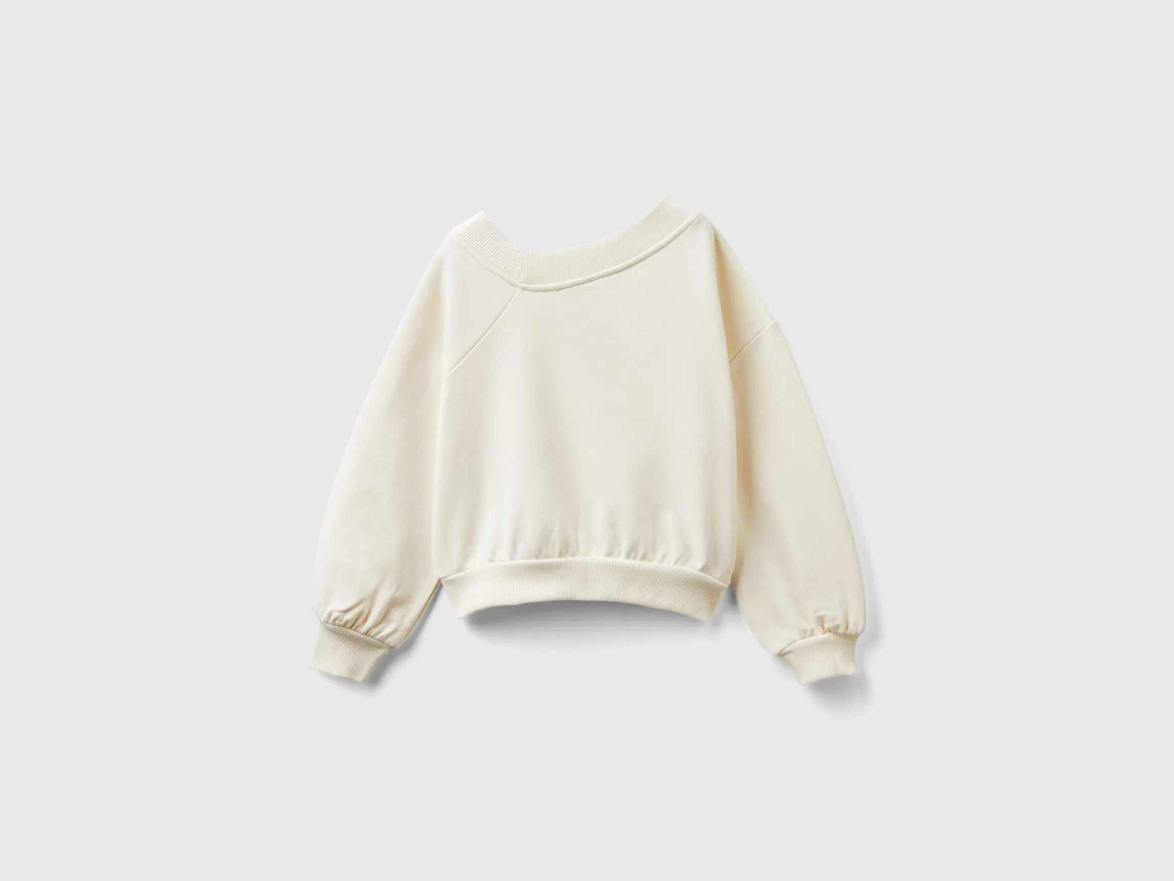 Sweatshirt with uneven neckline