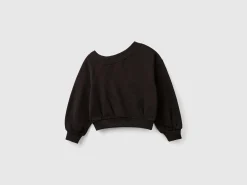 Sweatshirt with uneven neckline