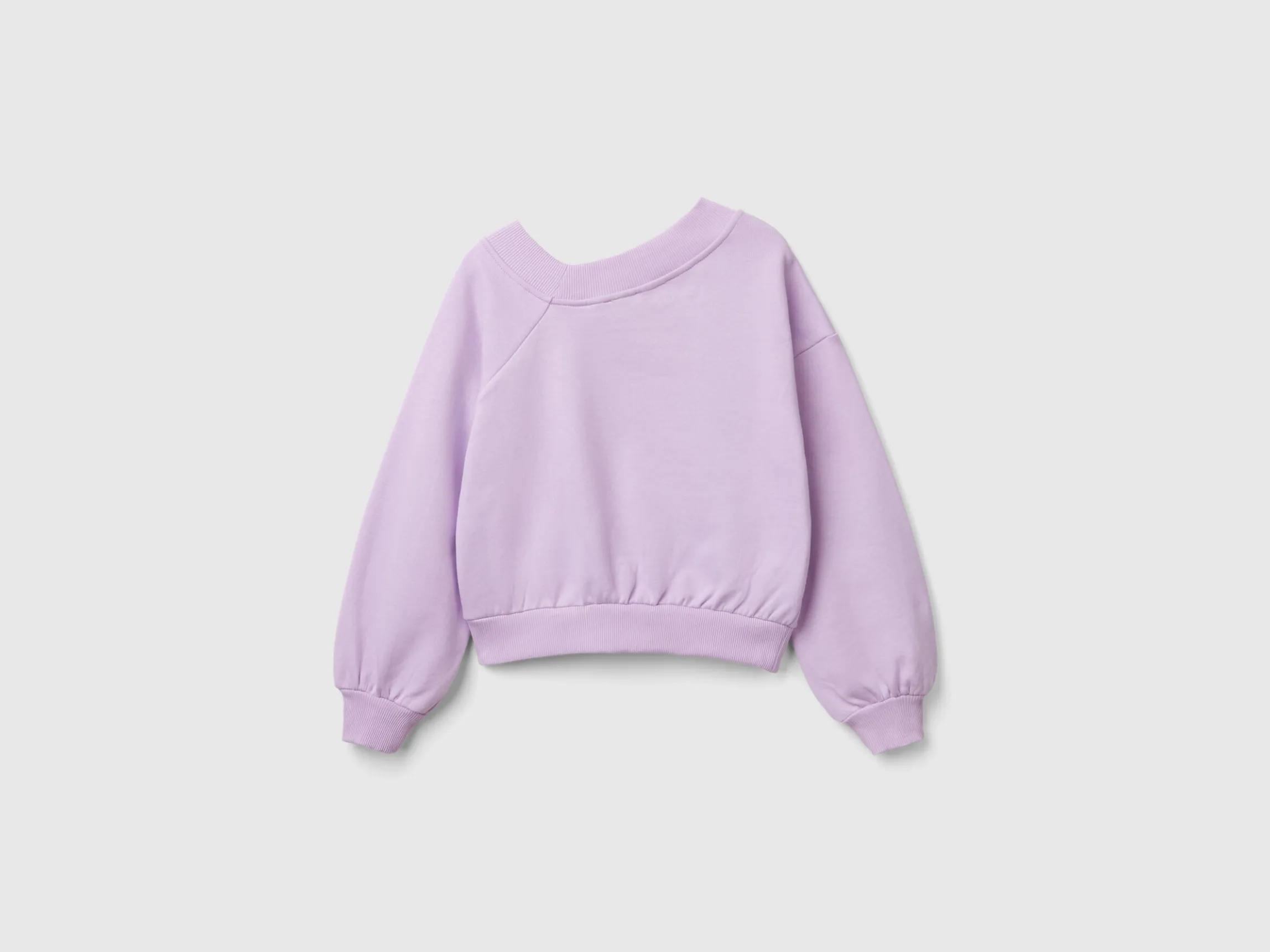Sweatshirt with uneven neckline
