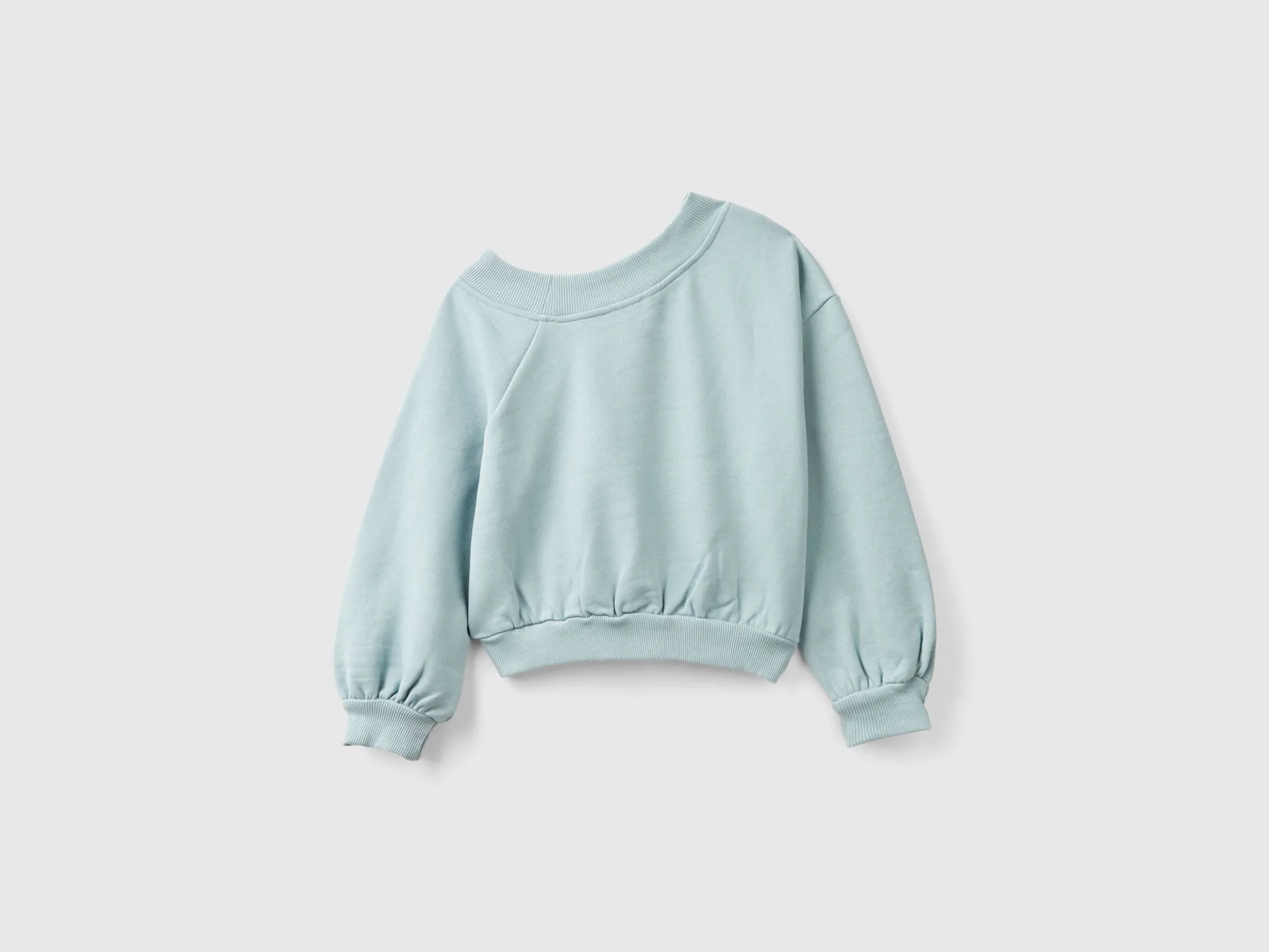 Sweatshirt with uneven neckline
