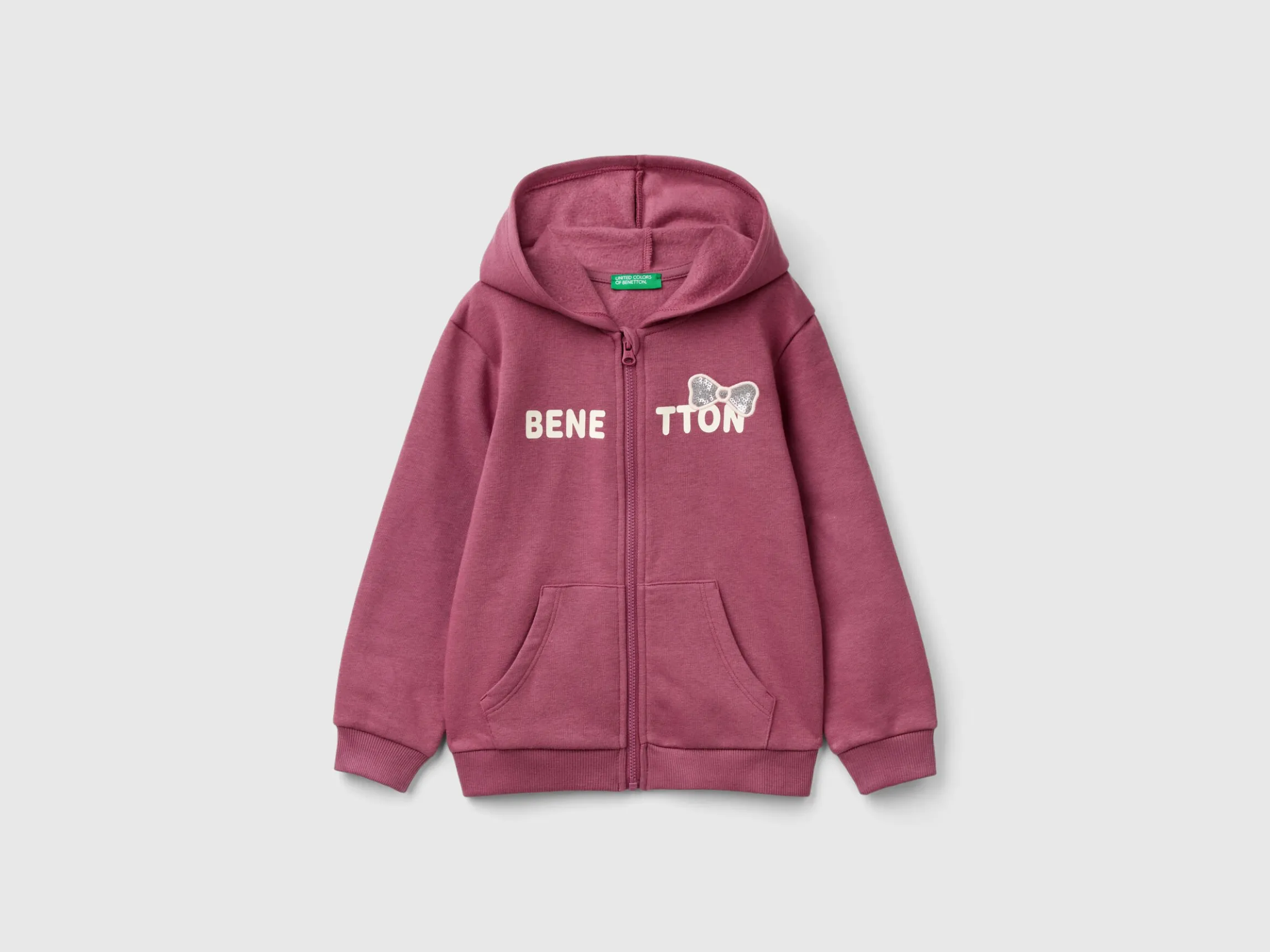 Sweatshirt with zip and sequins
