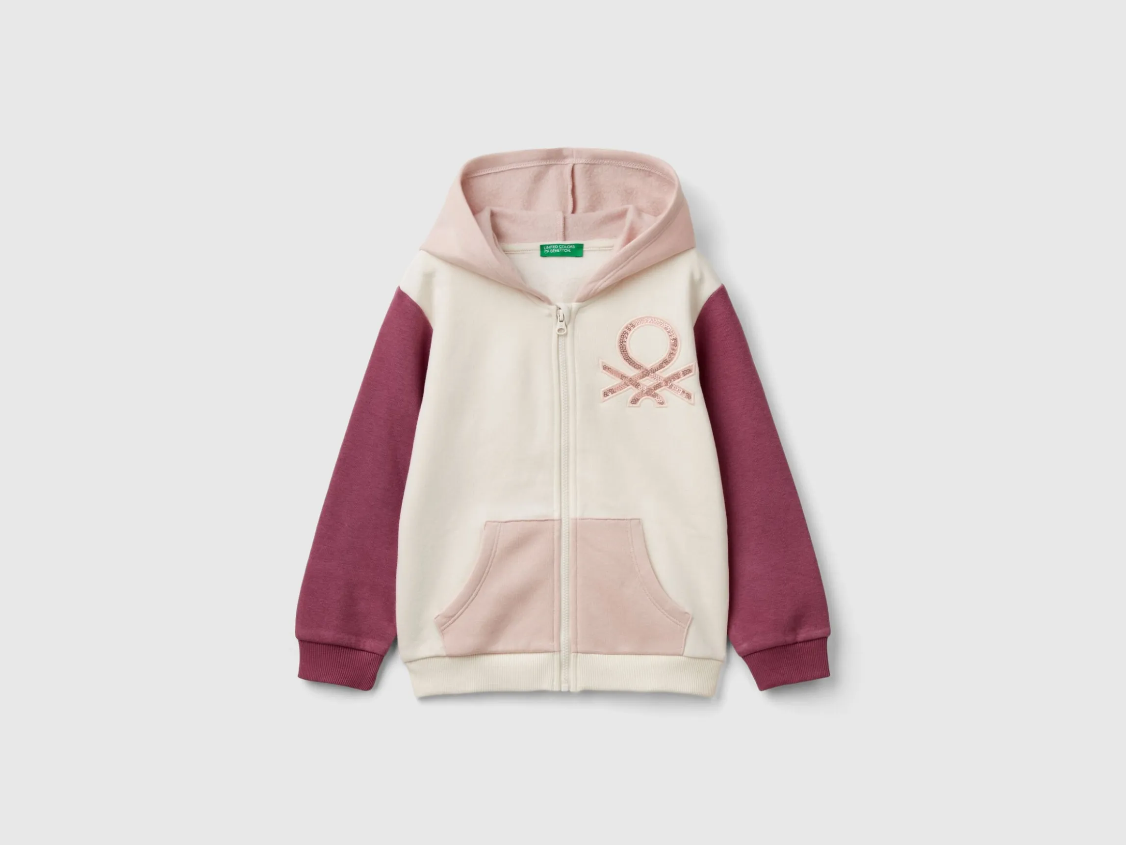 Sweatshirt with zip and sequins