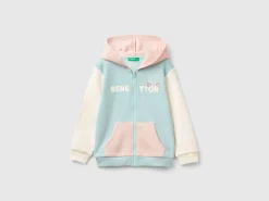 Sweatshirt with zip and sequins