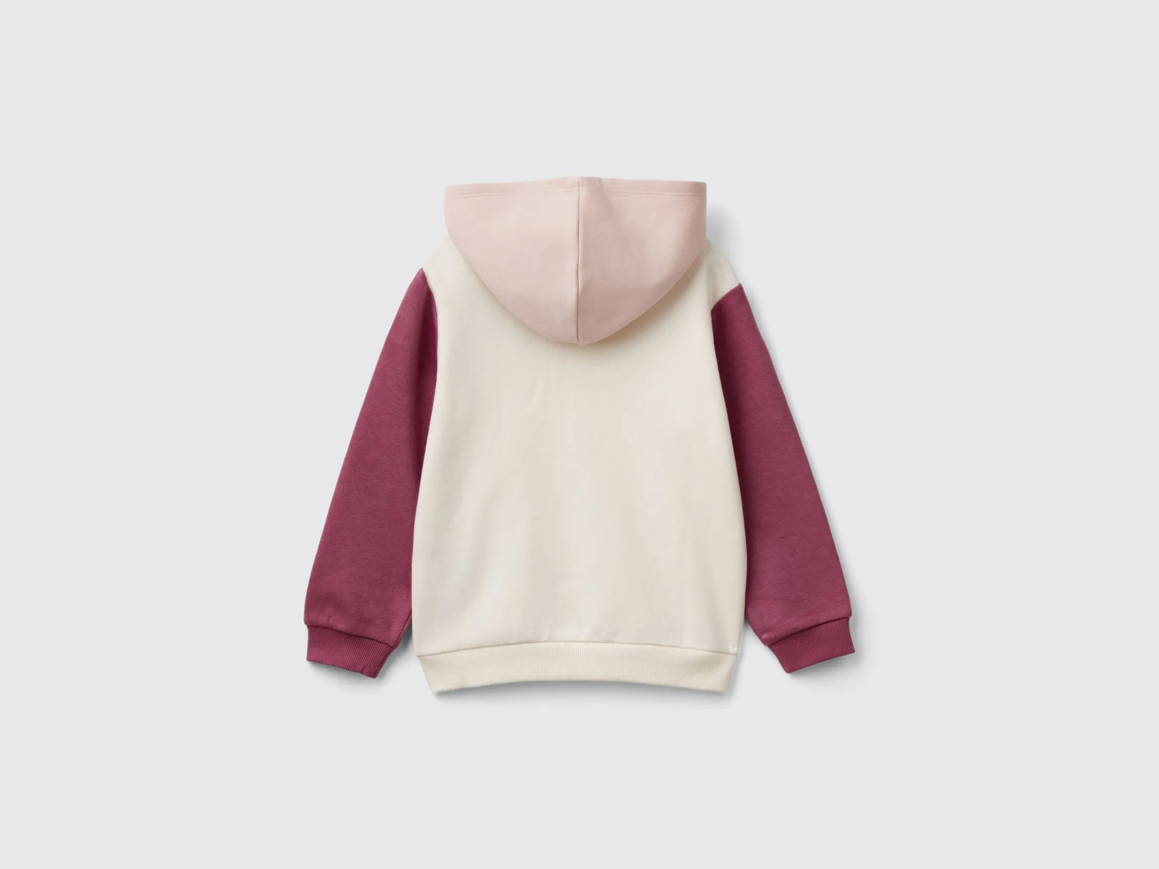 Sweatshirt with zip and sequins
