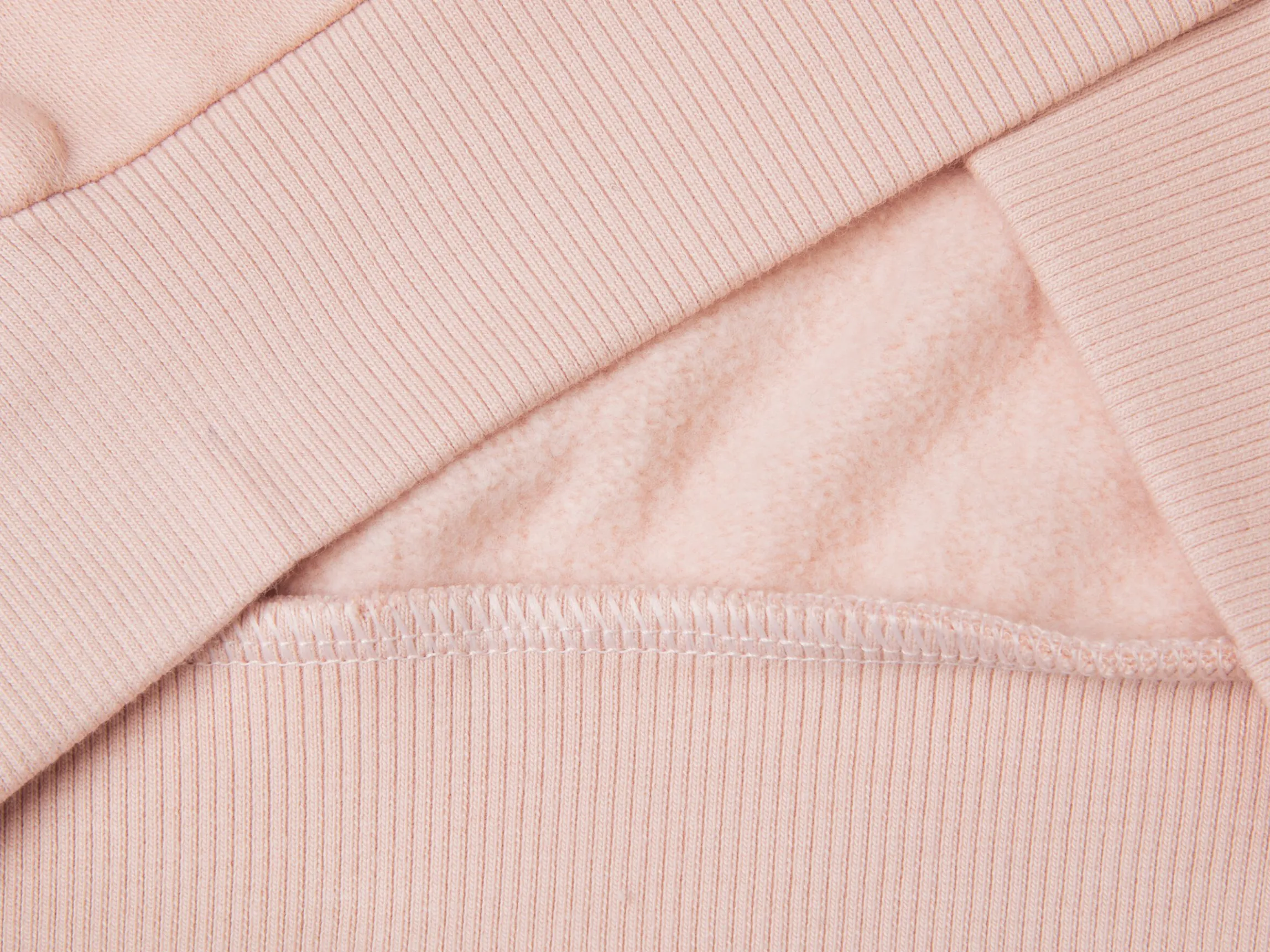 Sweatshirt with zip and sequins