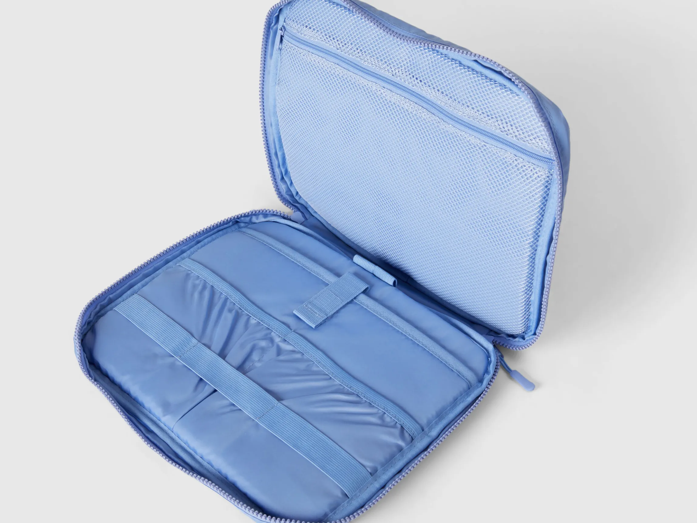 Tablet and accessory case