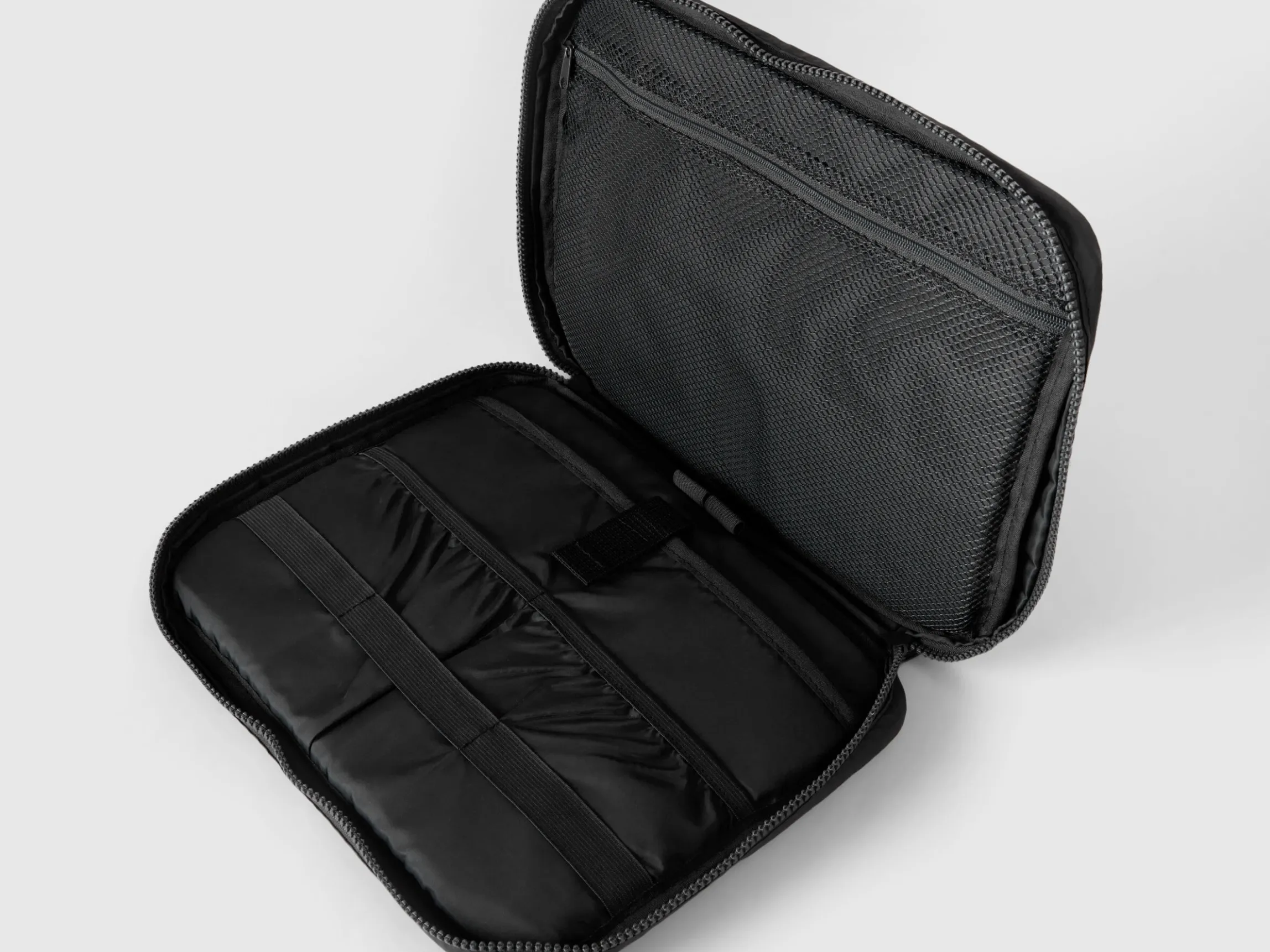 Tablet and accessory case
