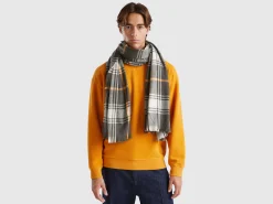 Tartan scarf