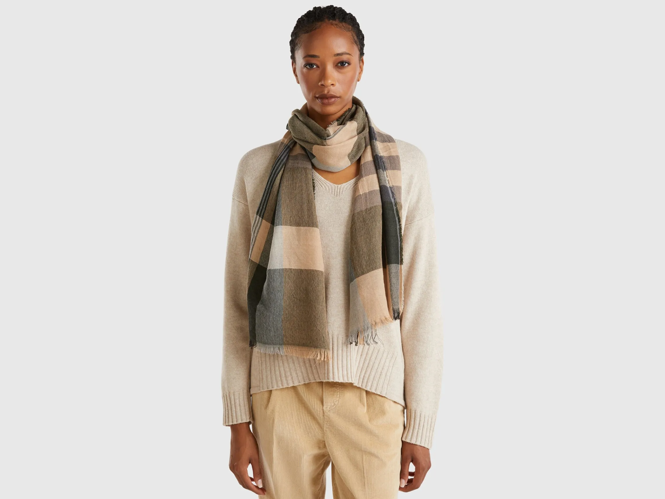 Tartan scarf in wool blend