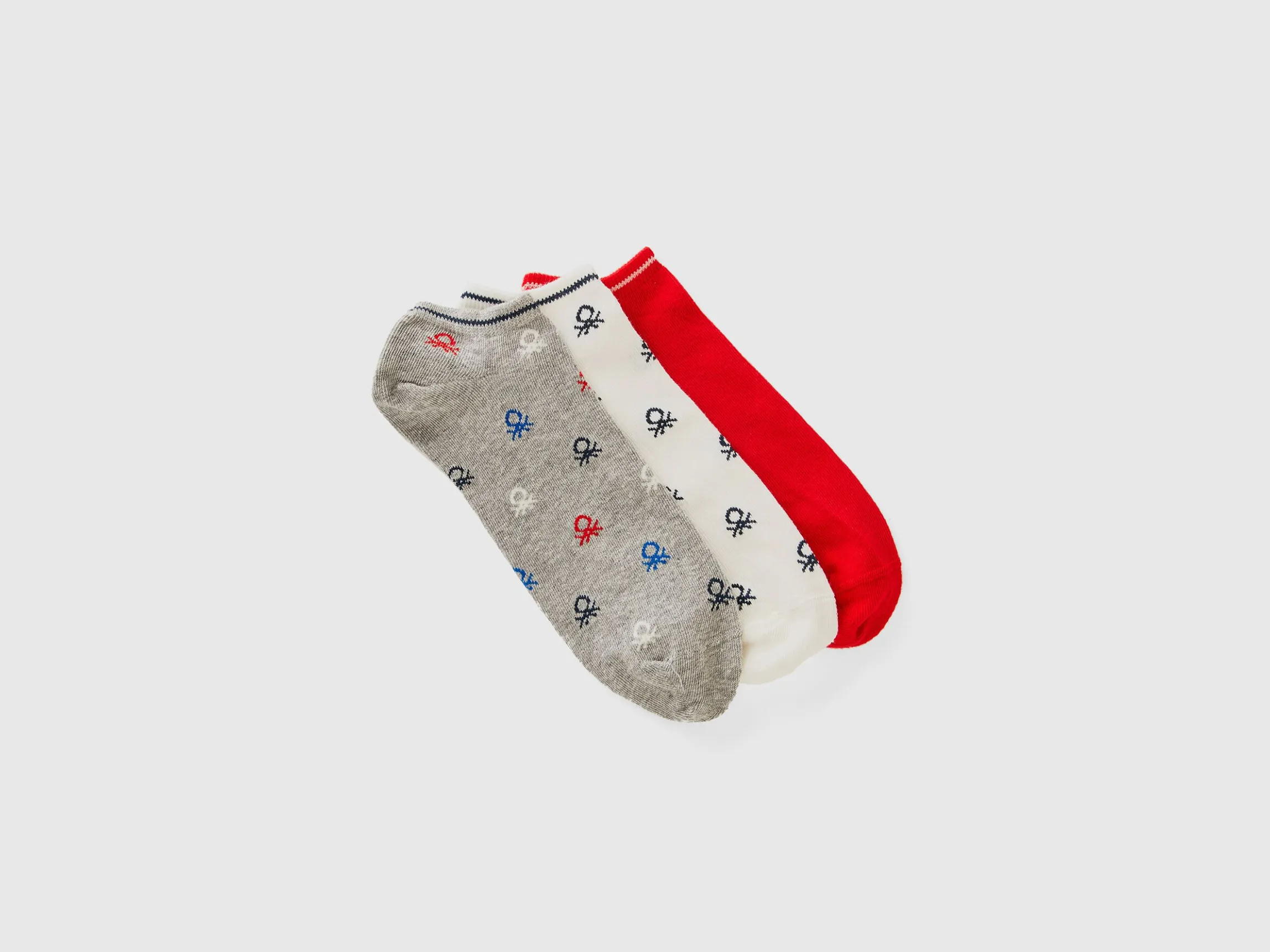 Three pairs of short socks with logo