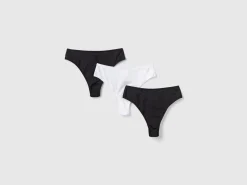 Three sports briefs in recycled fabric