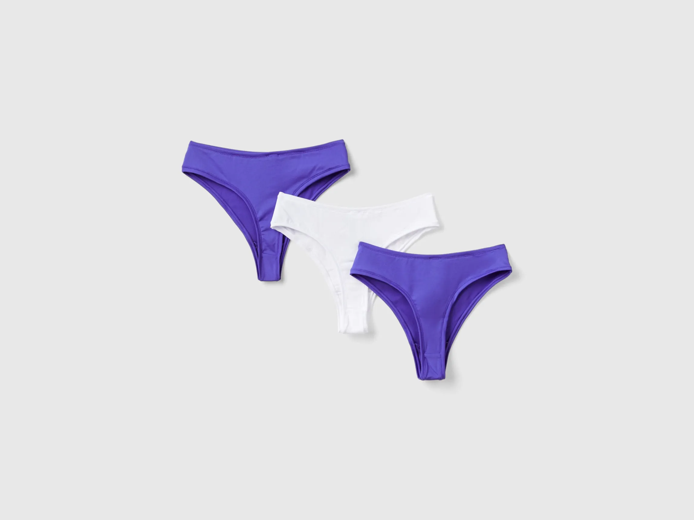 Three sports briefs in recycled fabric