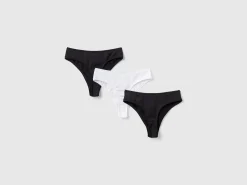 Three sports briefs in recycled fabric