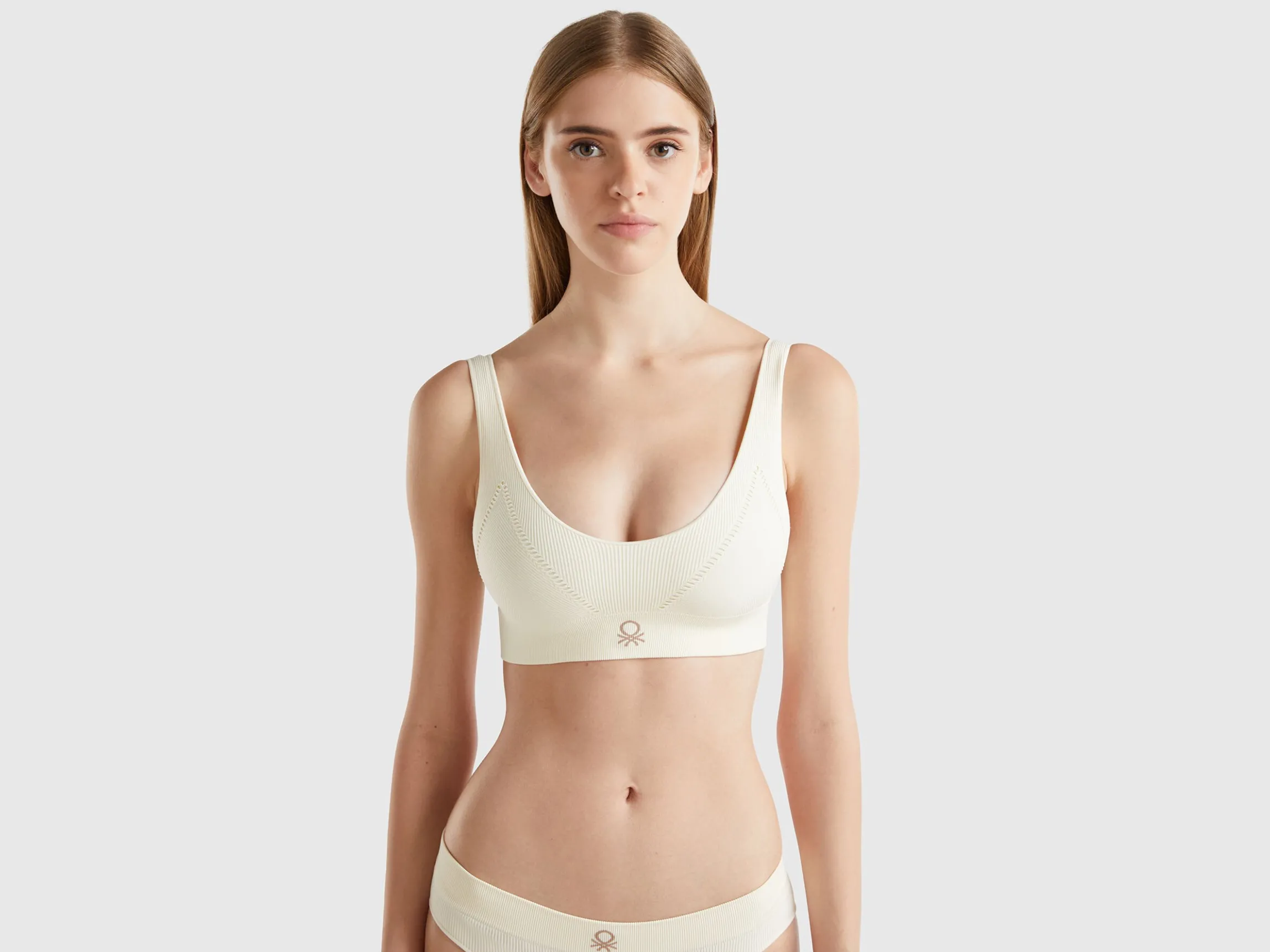 Triangle bra in recycled nylon blend
