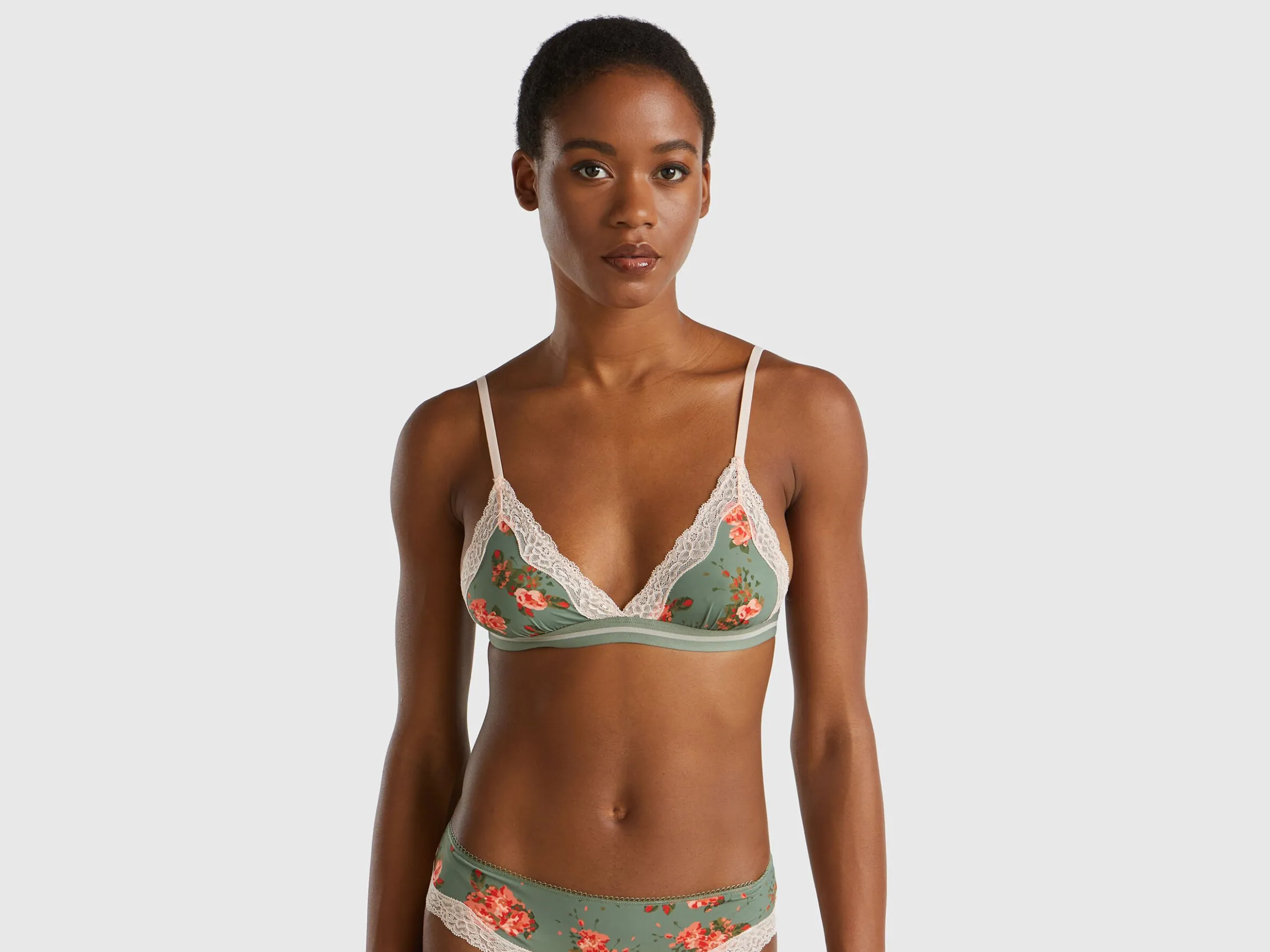 Triangle bra with floral print