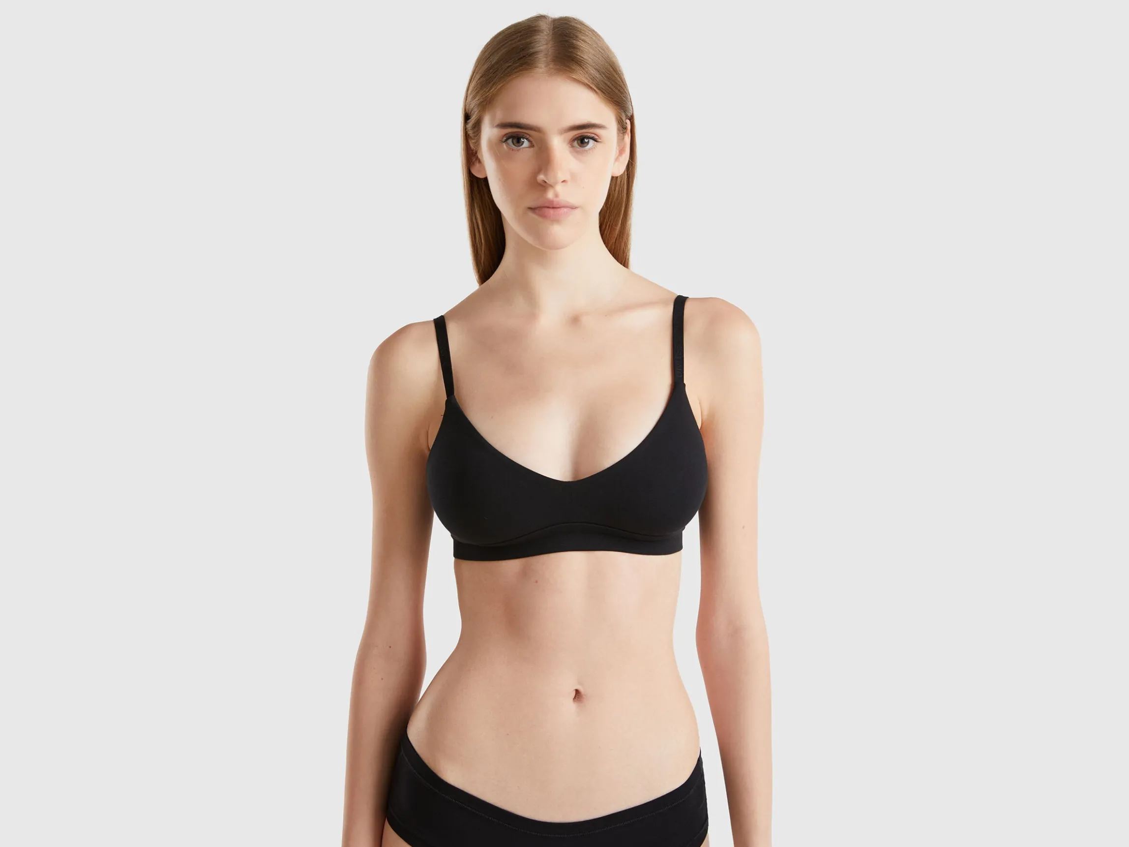 Triangle bra without padding
