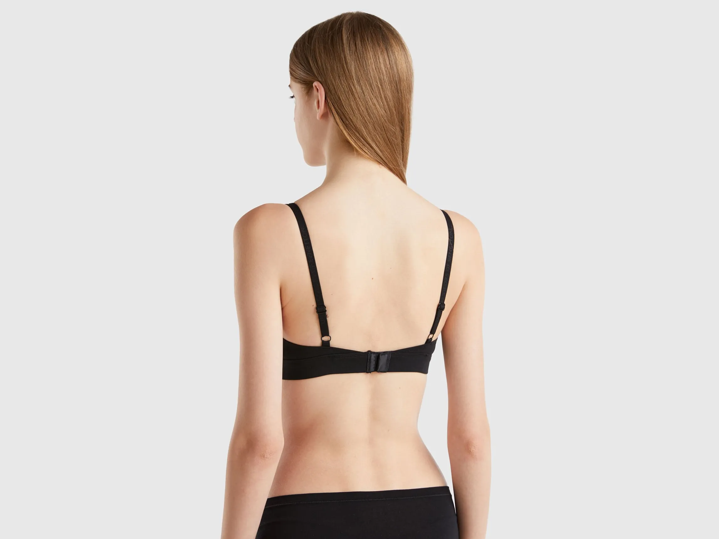 Triangle bra without padding