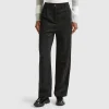 Trousers in corduroy