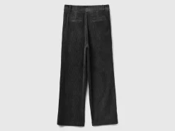 Trousers in corduroy