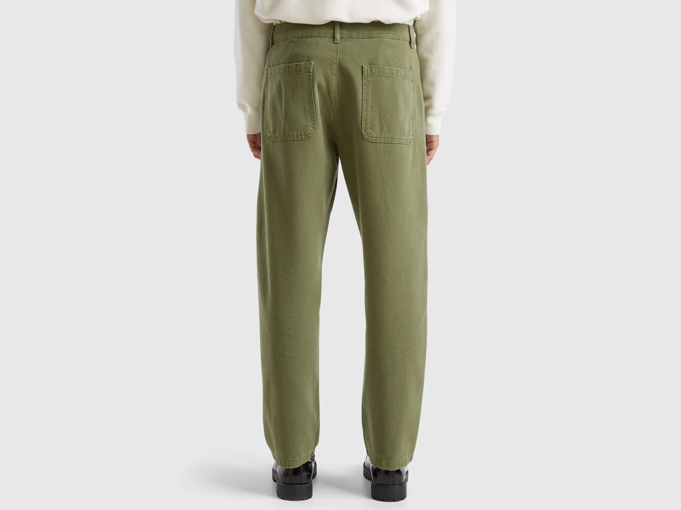 Trousers in pure linen